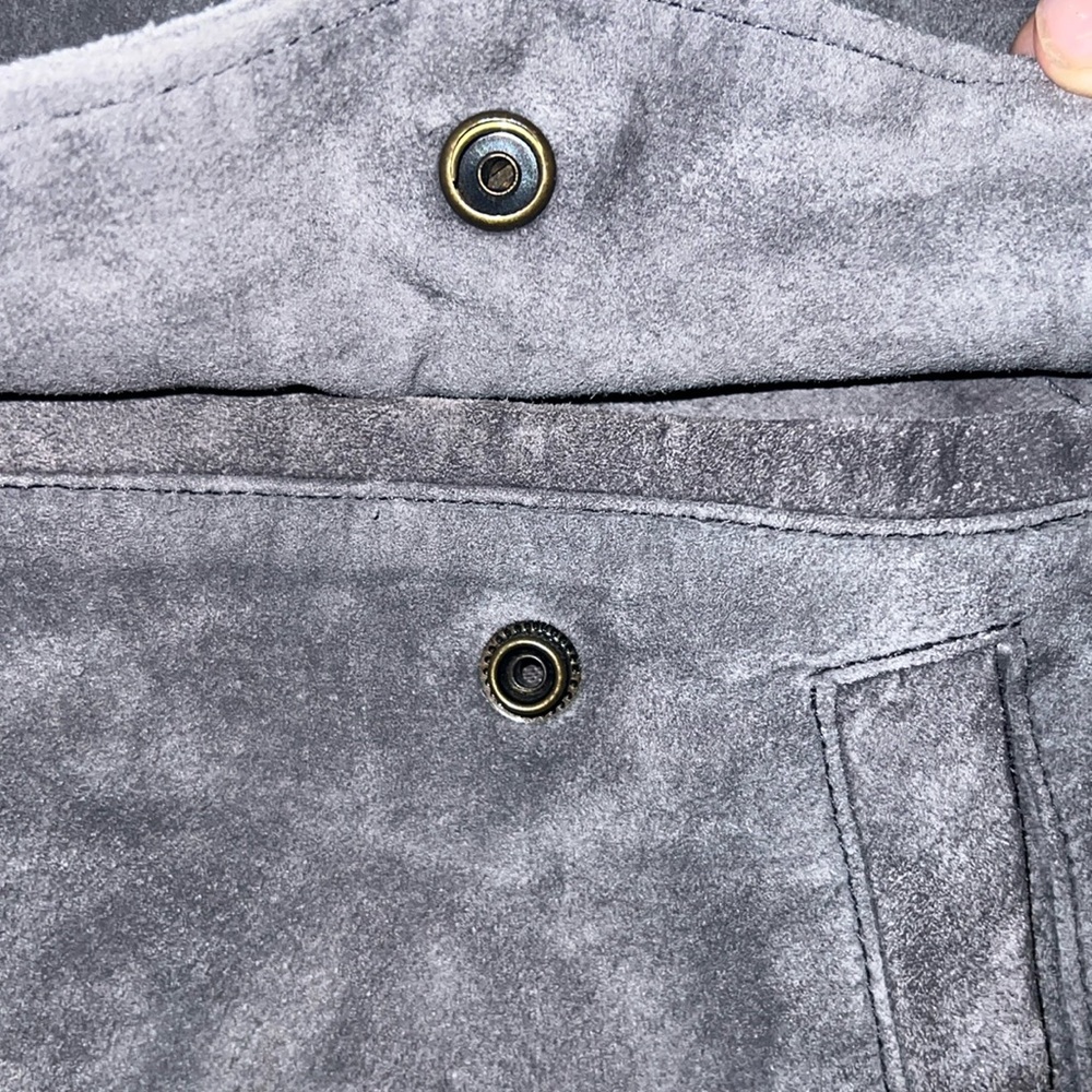 Leather jacket - Picture 4 of 7